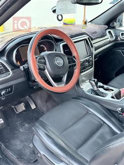 جیپ گراند شیرۆکی